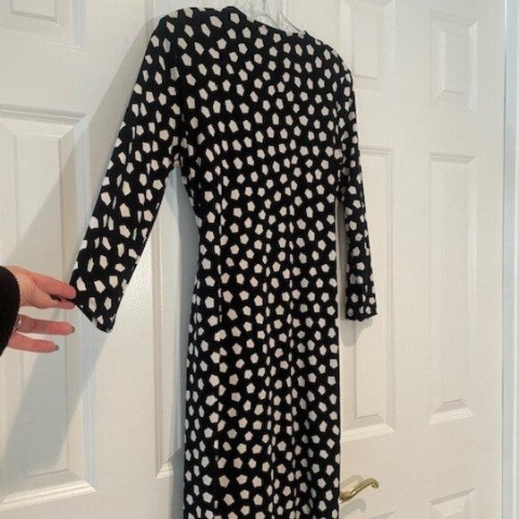 Anne Klein Faux Wrap ¾ Sleeve Black & White Geometric Print Dress – MEDIUM - Picture 7 of 16